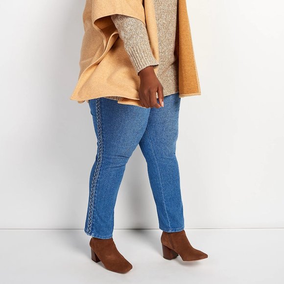 Women's Skinny Jean w/ Side Braid Detail - Medium Wash - Picture 1 of 8